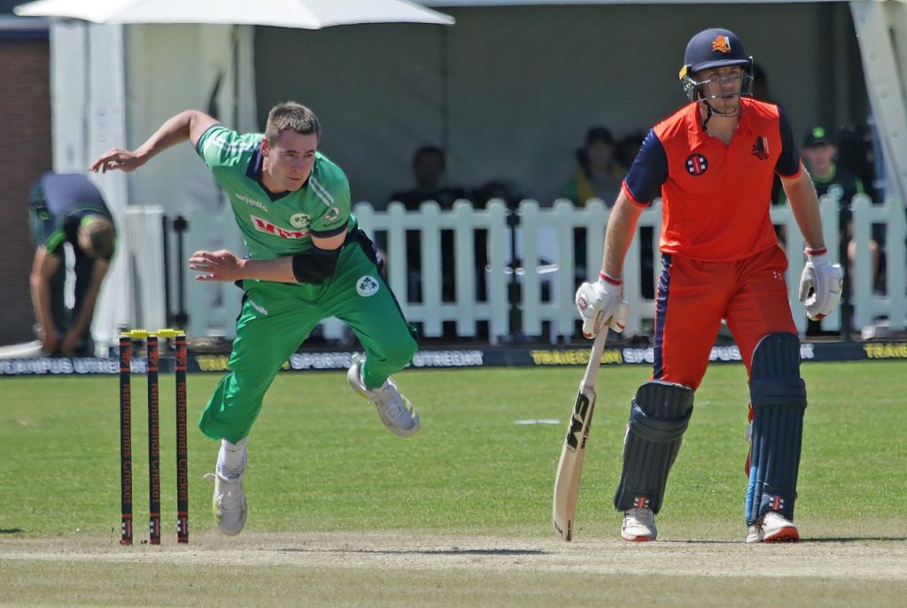 The Netherlands have opened their Super League account with a heart-stopping, last ball victory over rivals Ireland.